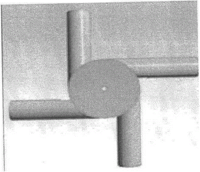 Device capable of improving quality of ring-spun yarn and application thereof