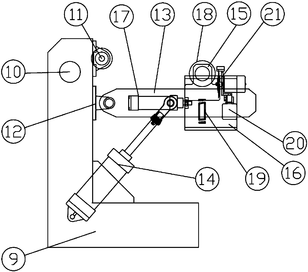 An oblique arm type automatic shaft changing device and its coiling method