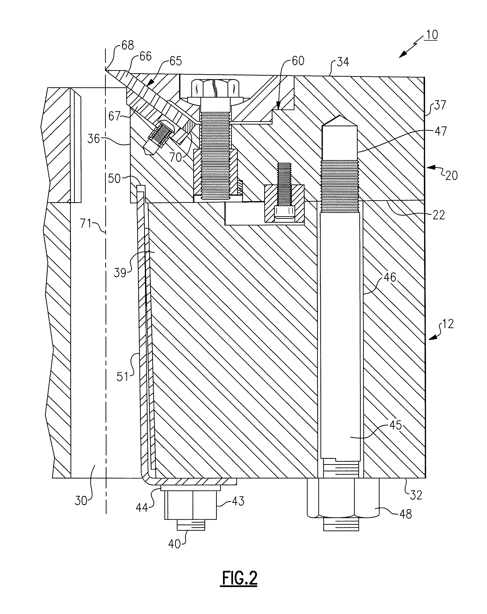 Clamping apparatus for wood chipper