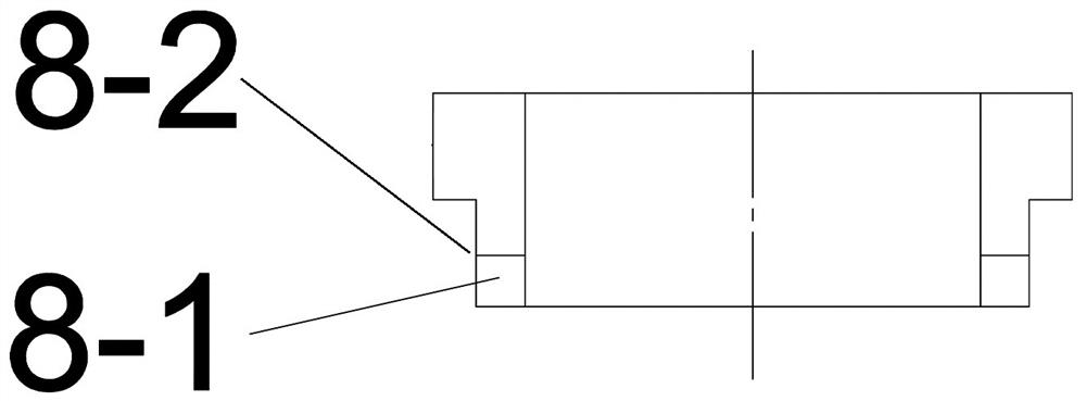 A high and low pressure mixed atomizing nozzle