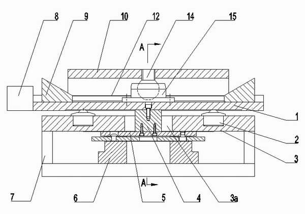 Mechanical self-adaptive auxiliary docking platform