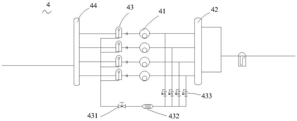 High-handling-capacity low-temperature vacuum evaporator