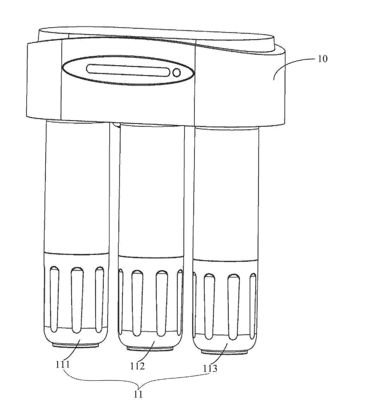 Reverse osmosis filtration system without pressure tanks