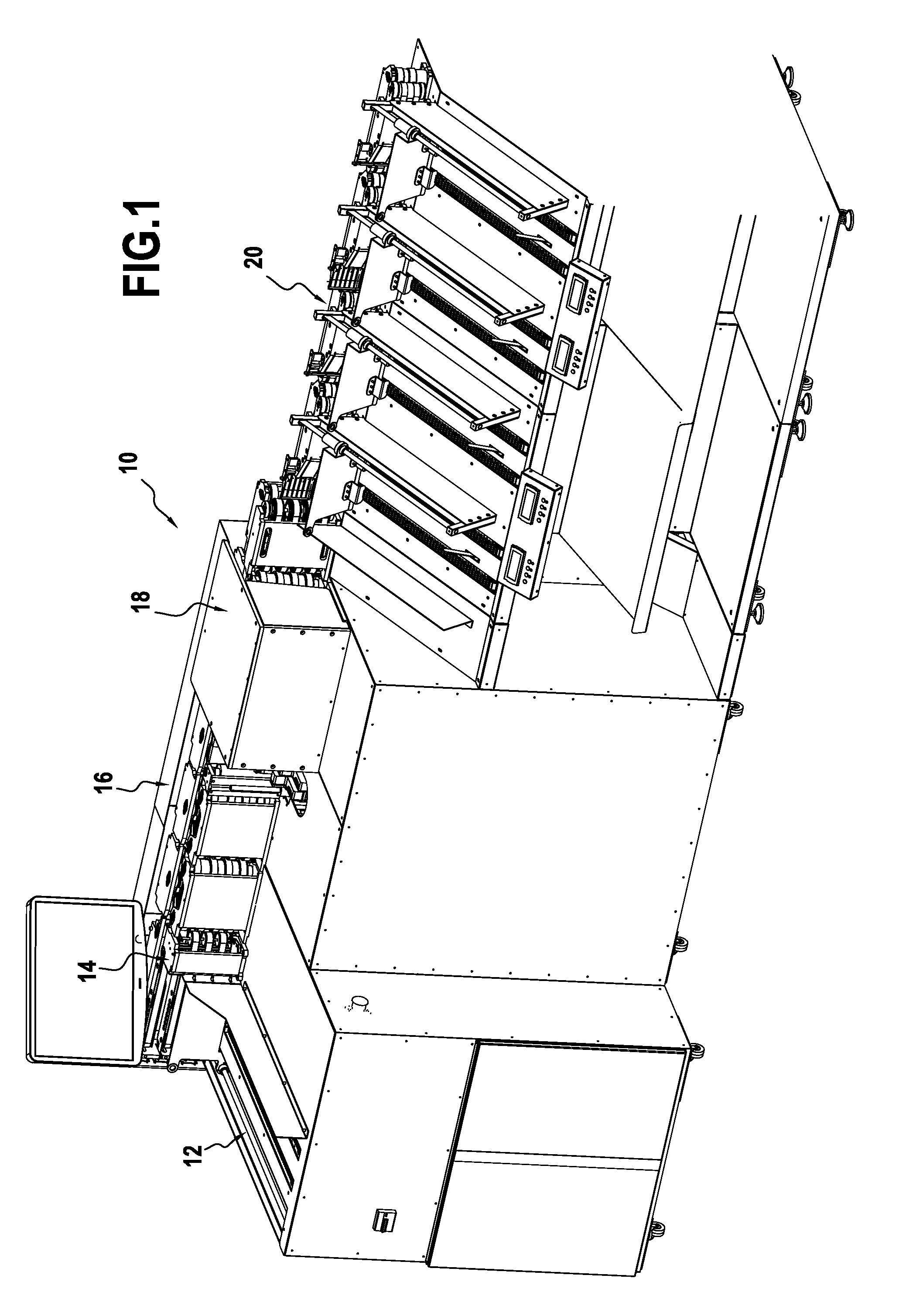 Feeding apparatus for flat items processed in a mail sorting machine with pulleys located under transport deck