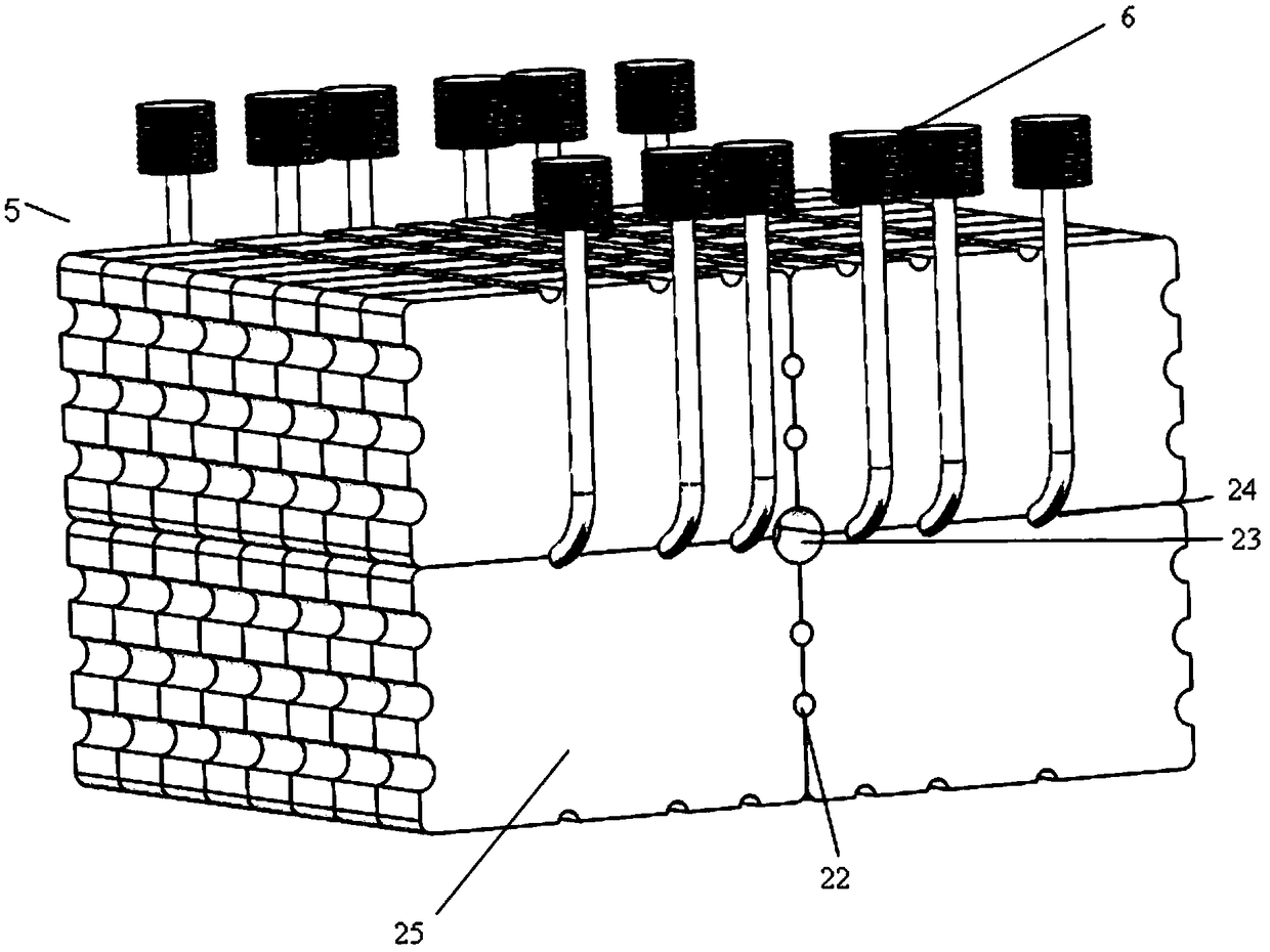 Automatic control thermal management system for power battery based on phase change energy storage and thermoelectric effect