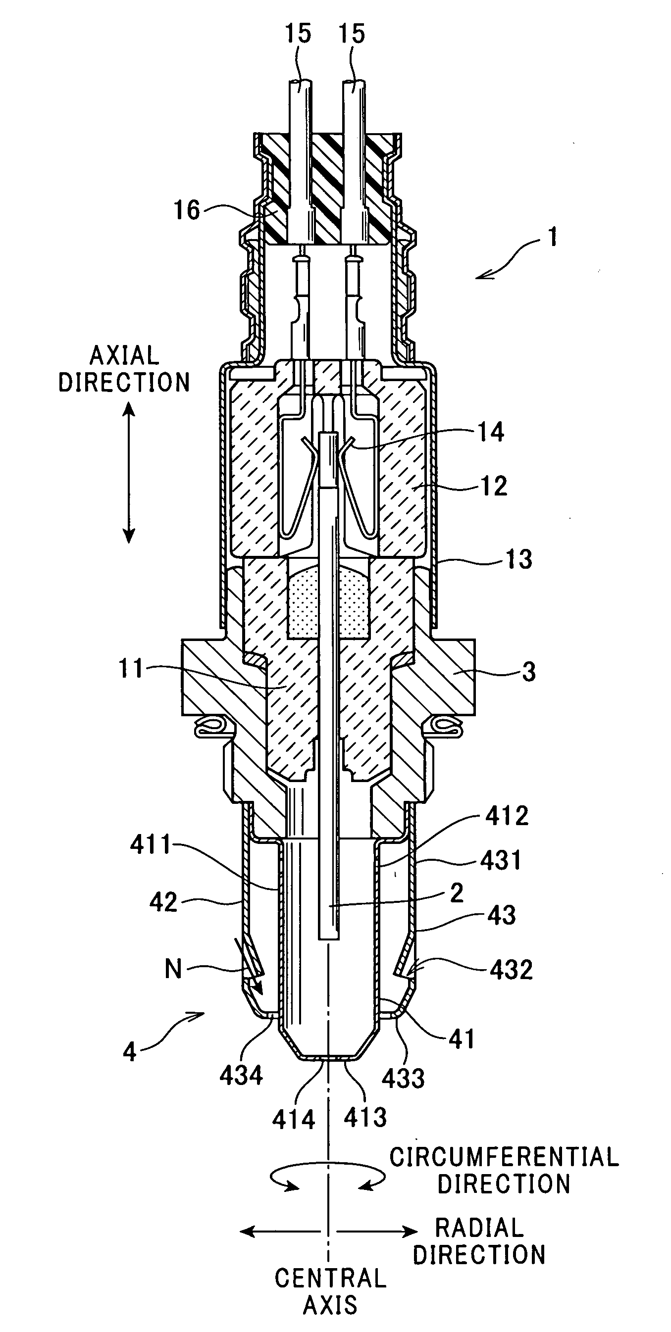 Gas sensor provided with inner and outer covers for gas sensing element