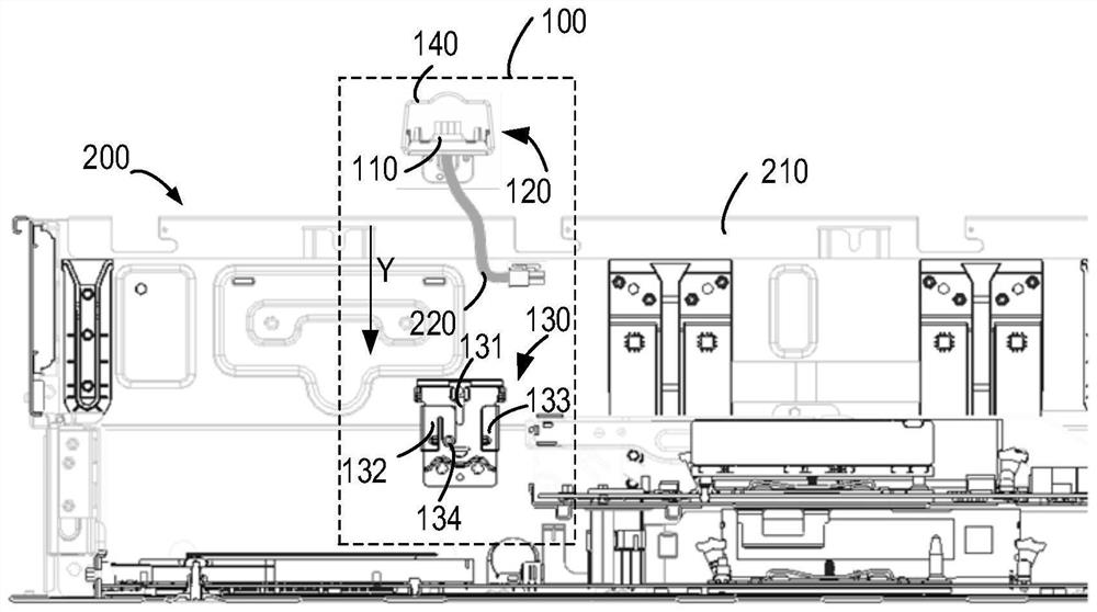 Cable retainer and corresponding rack server