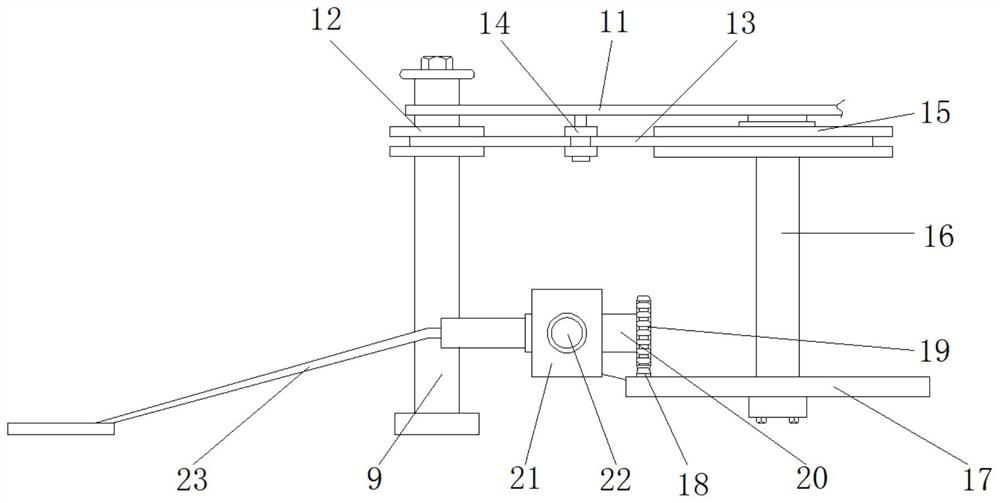 A device for cleaning the bottom of a large water curtain fish tank for sightseeing