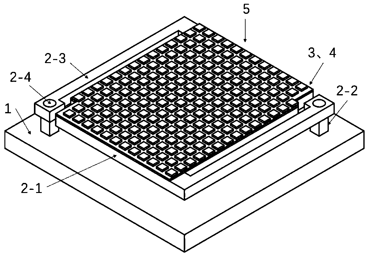 Double-spectrum super-surface integrated uncooled infrared detector and manufacturing method thereof