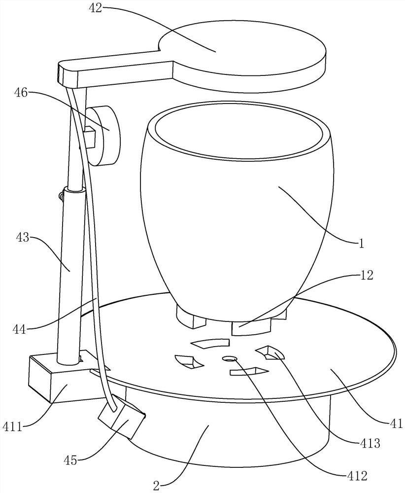 A self-irrigating landscape flower pot