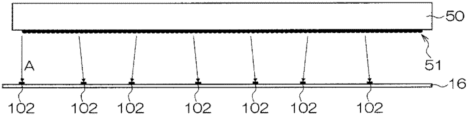 Defective recording element detecting apparatus and method, and image forming apparatus and method