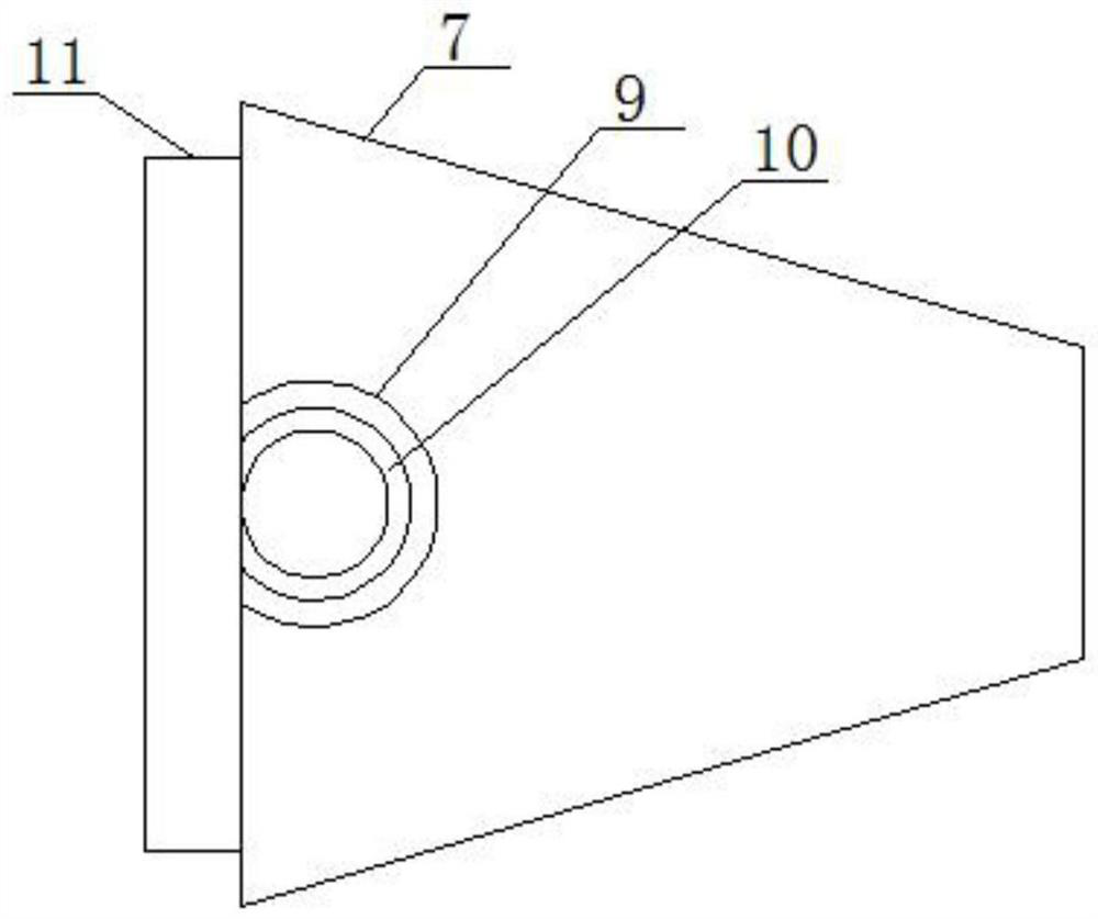 Gas flowing mixing device