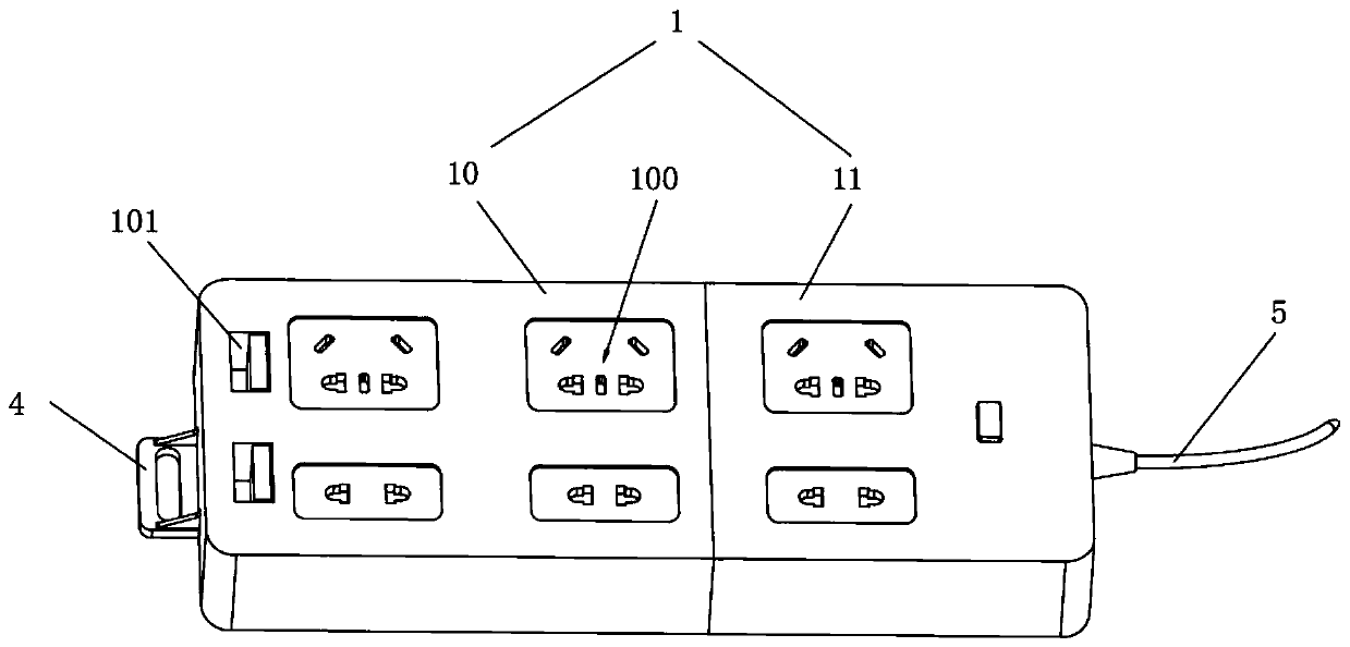 Socket with tapping function