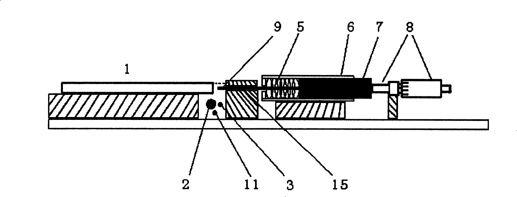 Microflow control chip electrochemical detection device capable of accurately controlling electrode distance