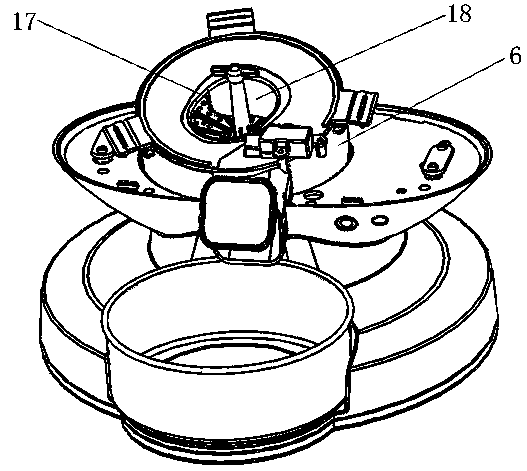 Feeding structure and feeder applying same