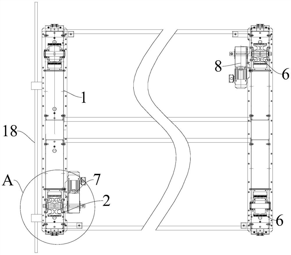 Automatic deviation rectifying device for trackless movable goods shelf