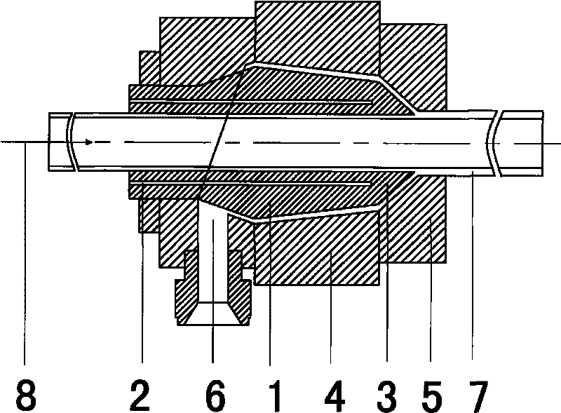 Ultra high molecular weight polyethylene and polyvinyl chloride composite pipe embedded with reinforced steel filaments and manufacturing method thereof