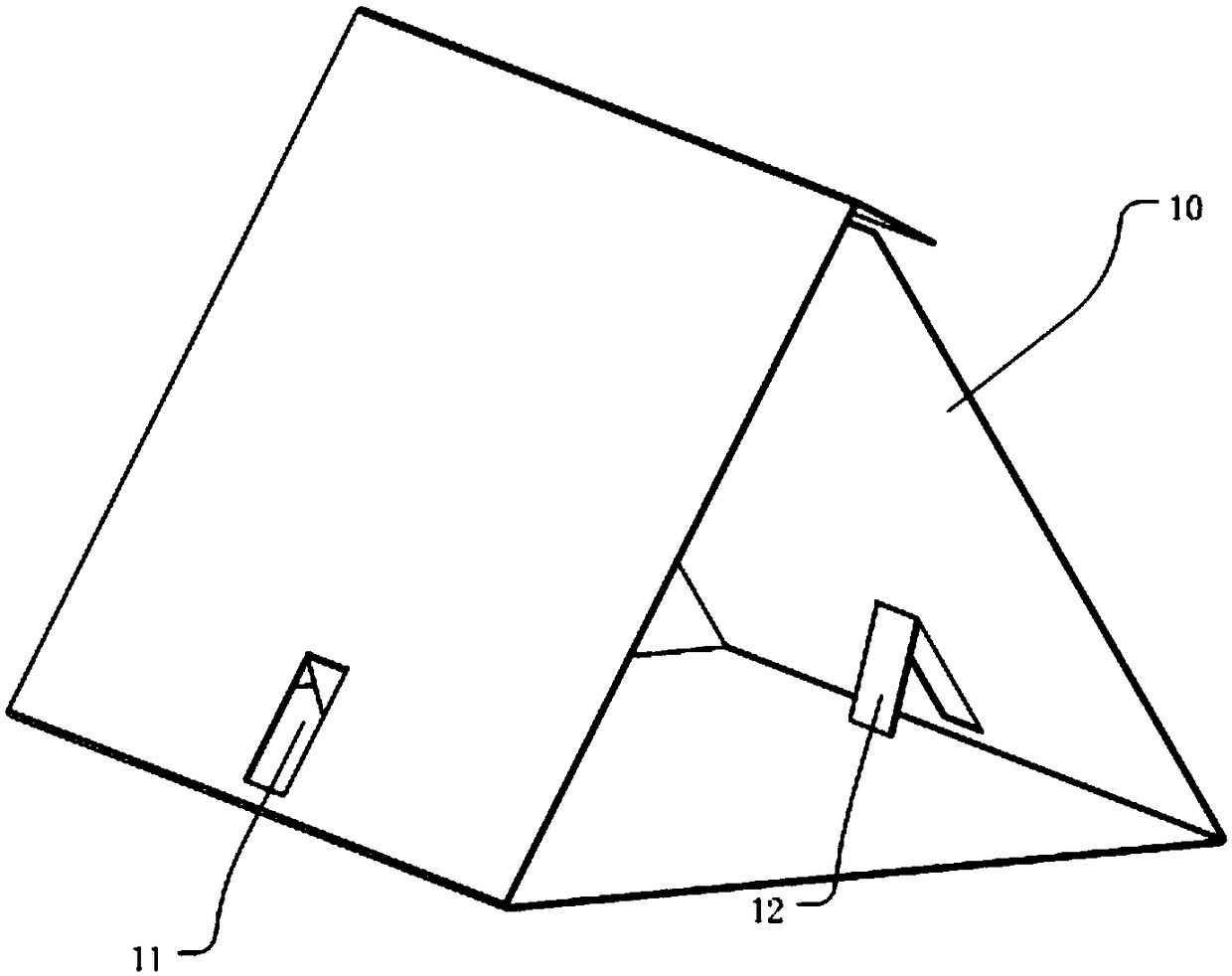 Folded plate type triangular trapper