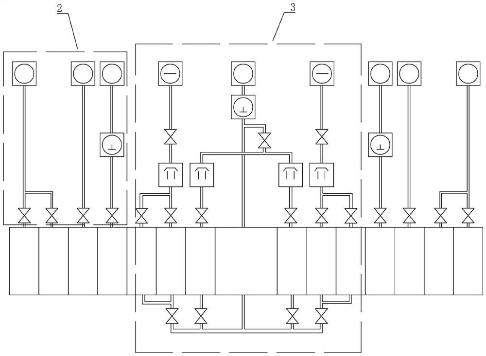 Vacuum-pumping control system and control method for roll-to-roll coating machine