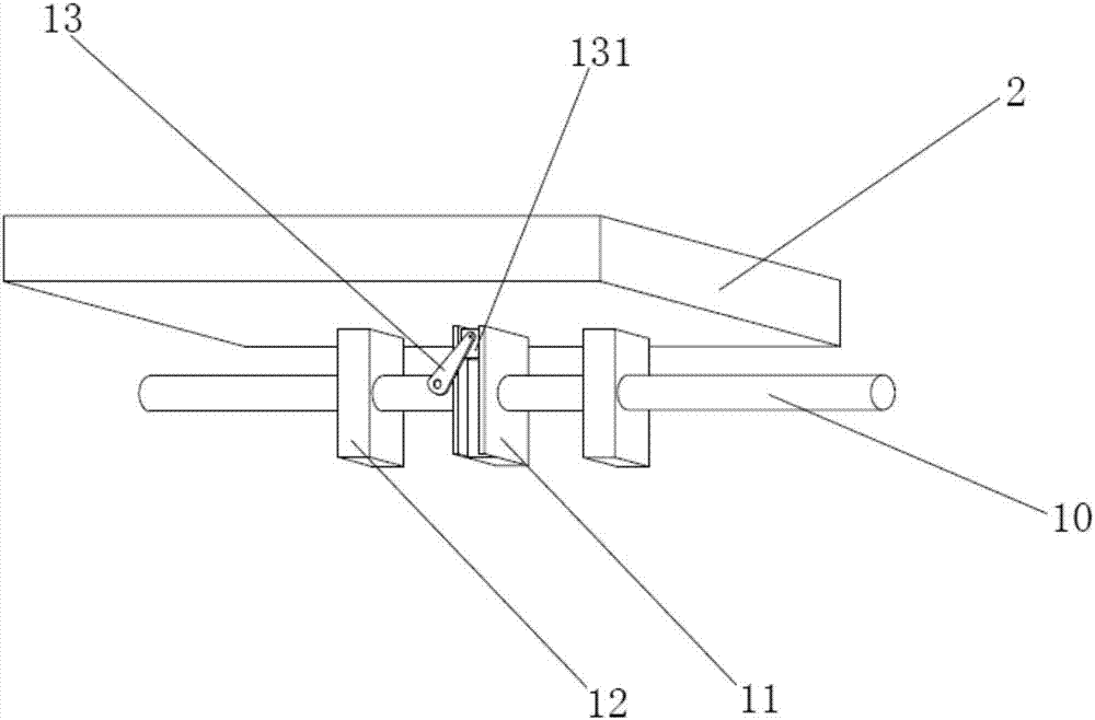 Oscillator capable of automatically controlling temperature