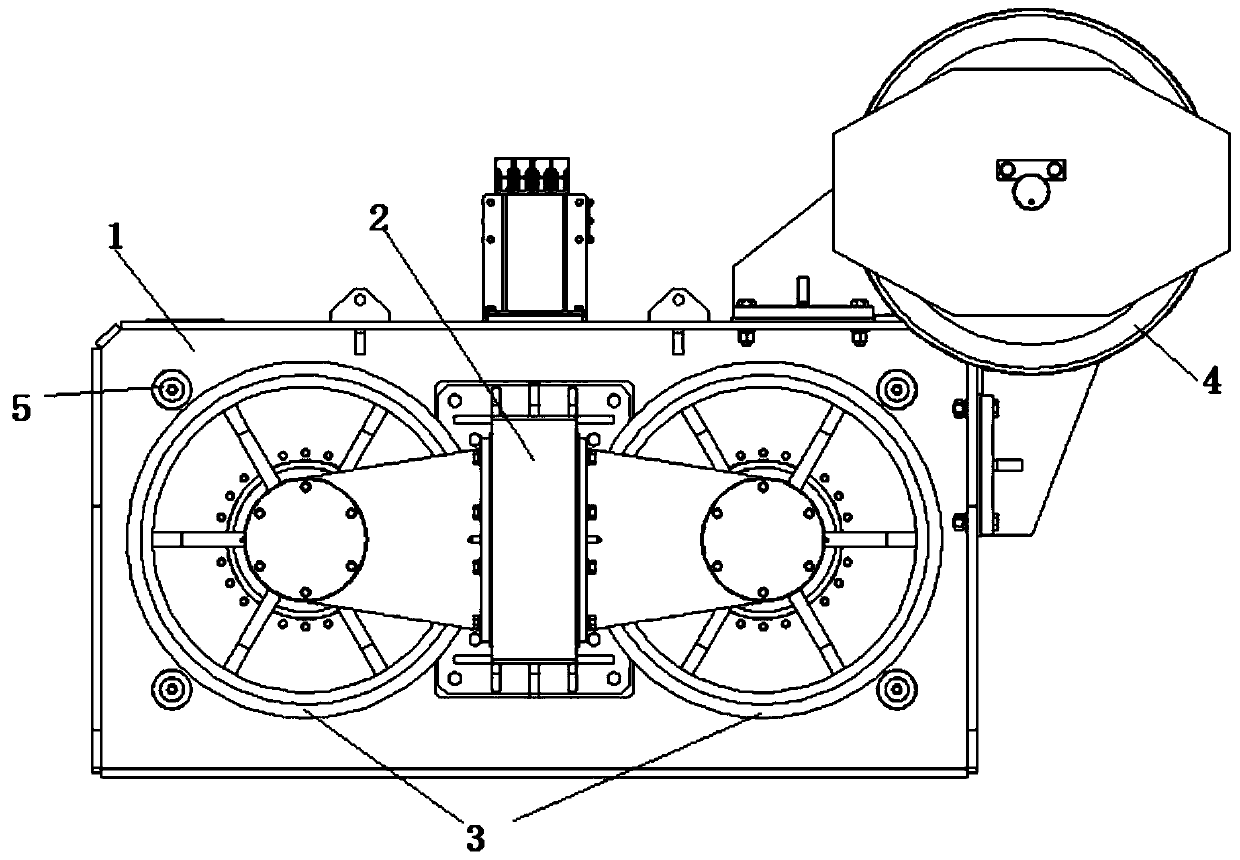 Traction device of winch