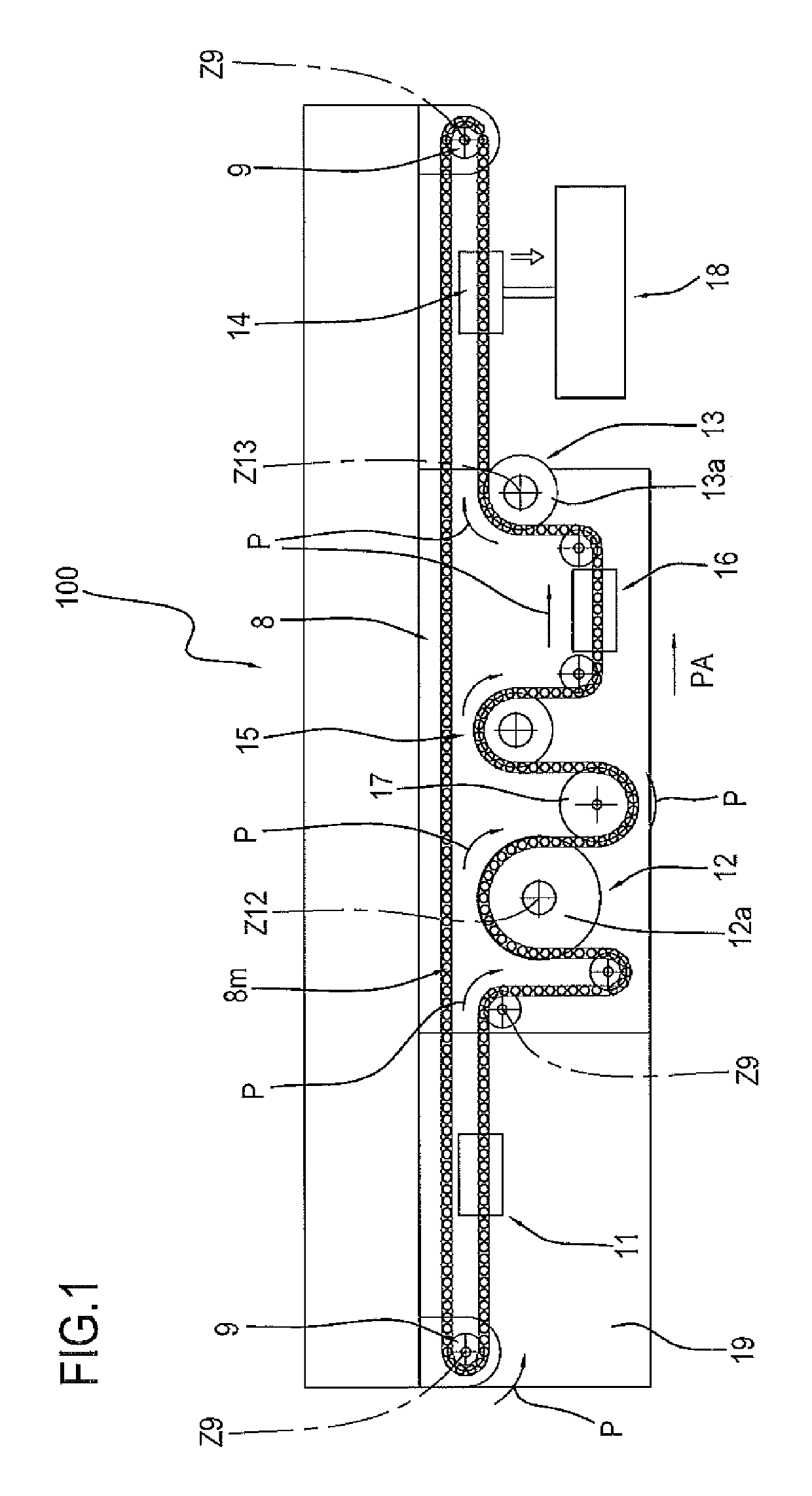 Machine and station for making single-use capsules for beverages