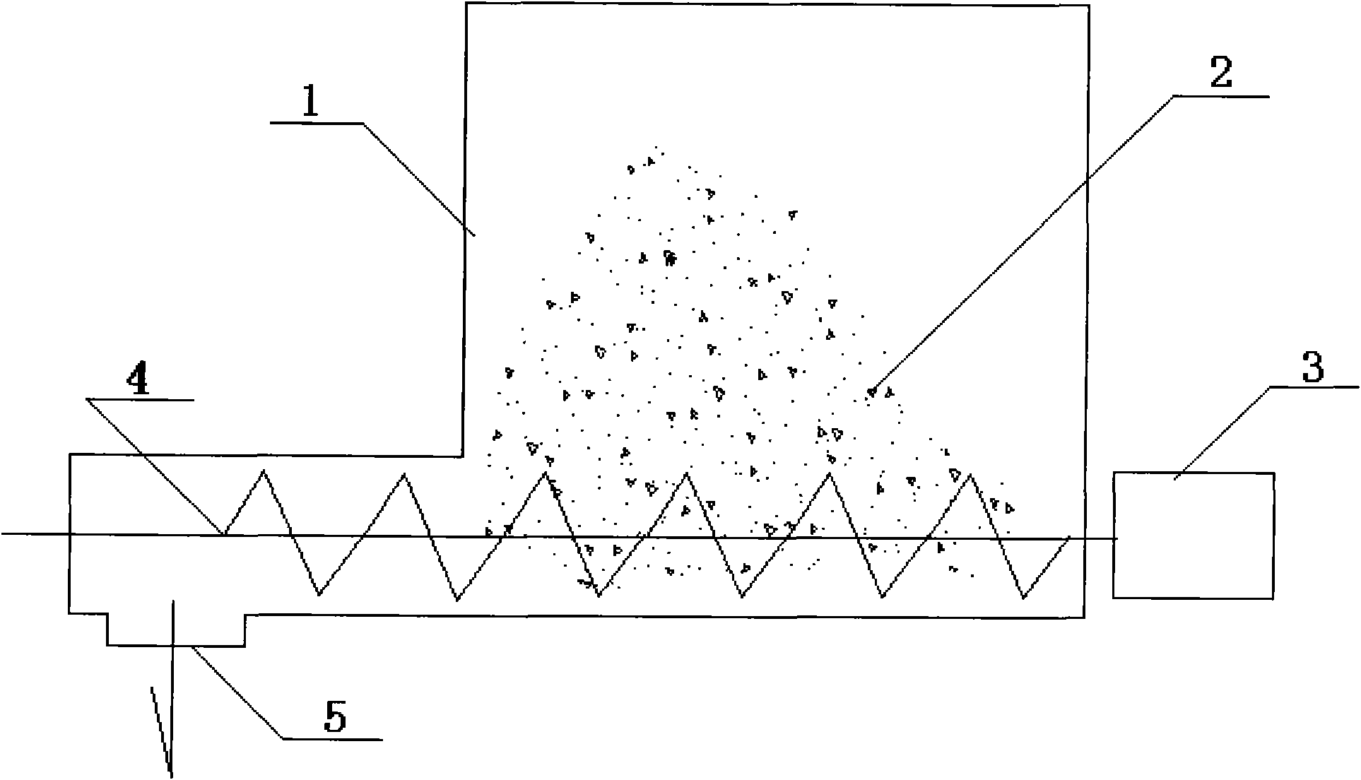 Turntable type quantitative discharging device