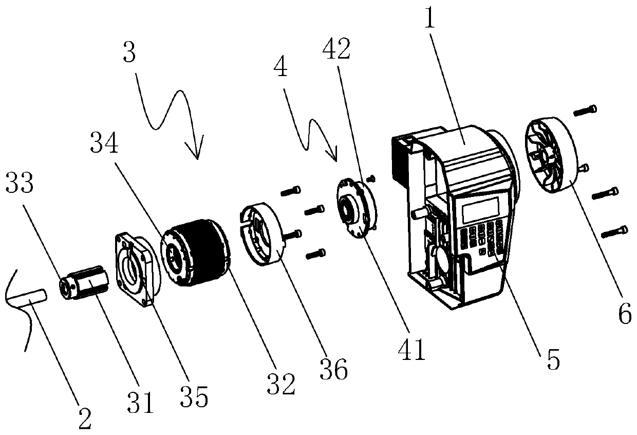 Sewing machine and driving device thereof