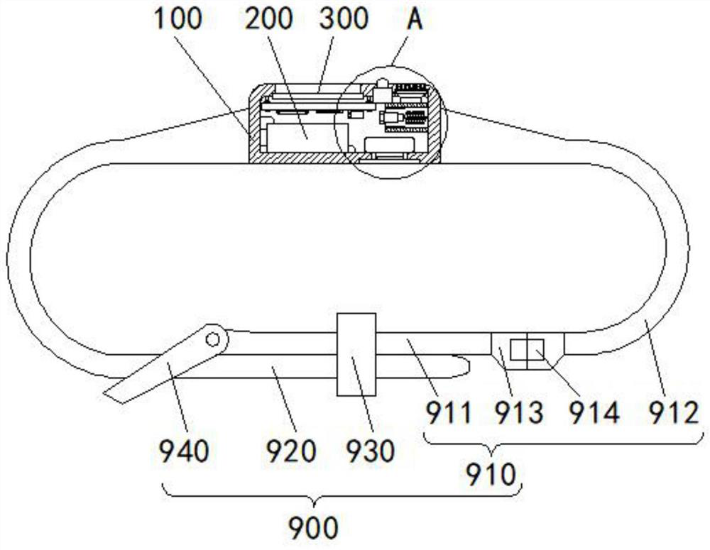 Portable emergency calling device for nurses on night shift and using method