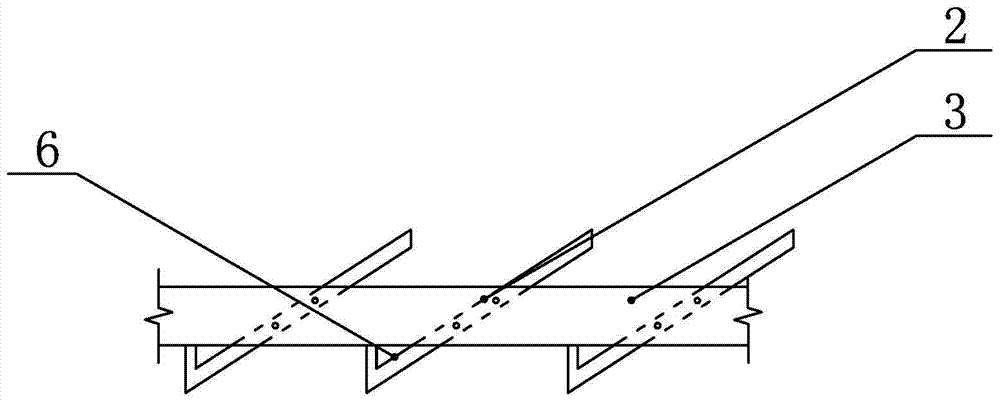 A fixed blade type low wind resistance windpipe rain cover