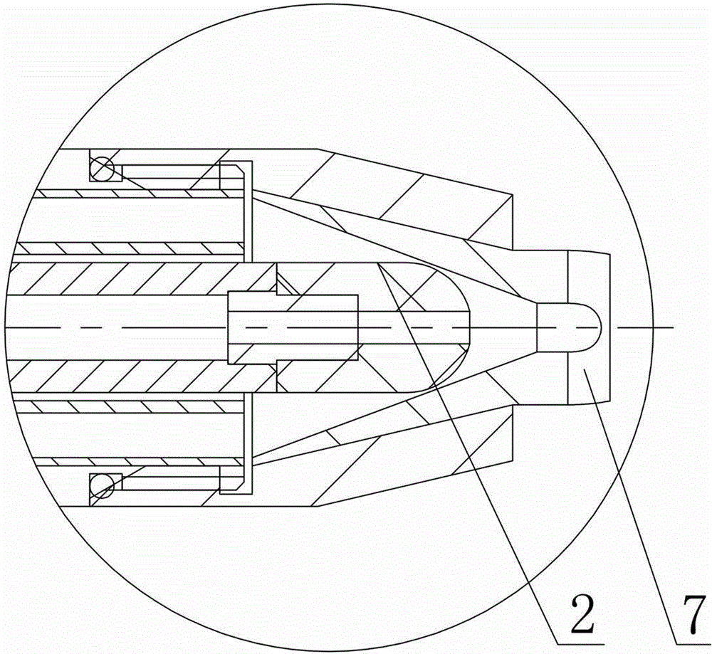 Foaming device