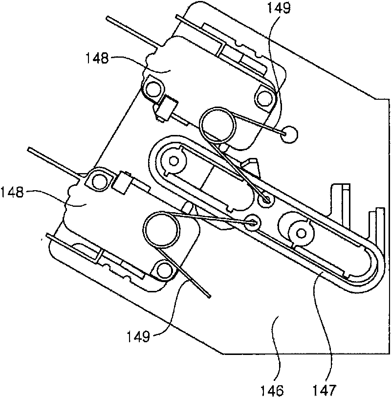 Door-cooling system with ventilation hood function for microwave oven