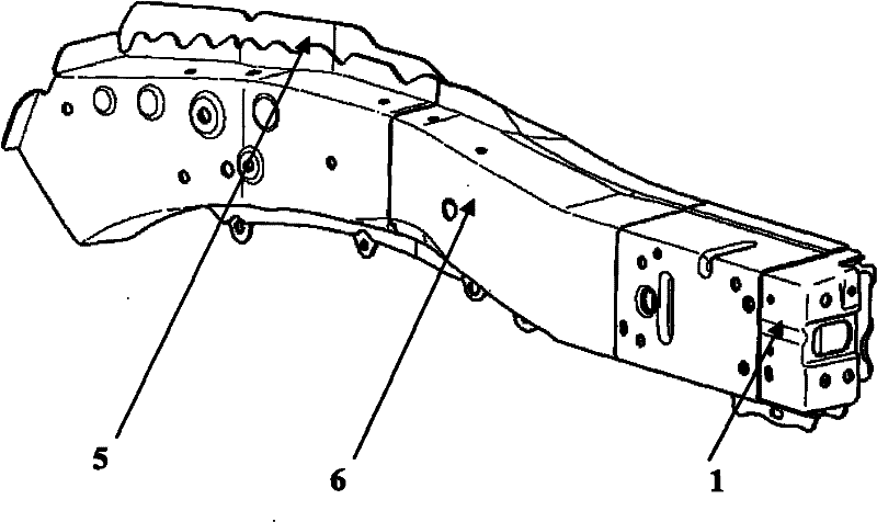 Automobile engine nacelle curb girder front part with reinforced energy absorbing structure