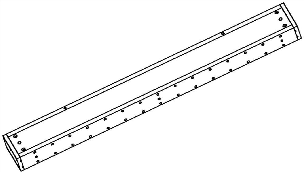 Edge strip slender composite material airfoil and forming method thereof