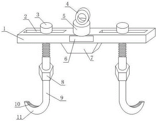 Safety hoisting tool for large-sized pump bodies applied to petroleum transportation