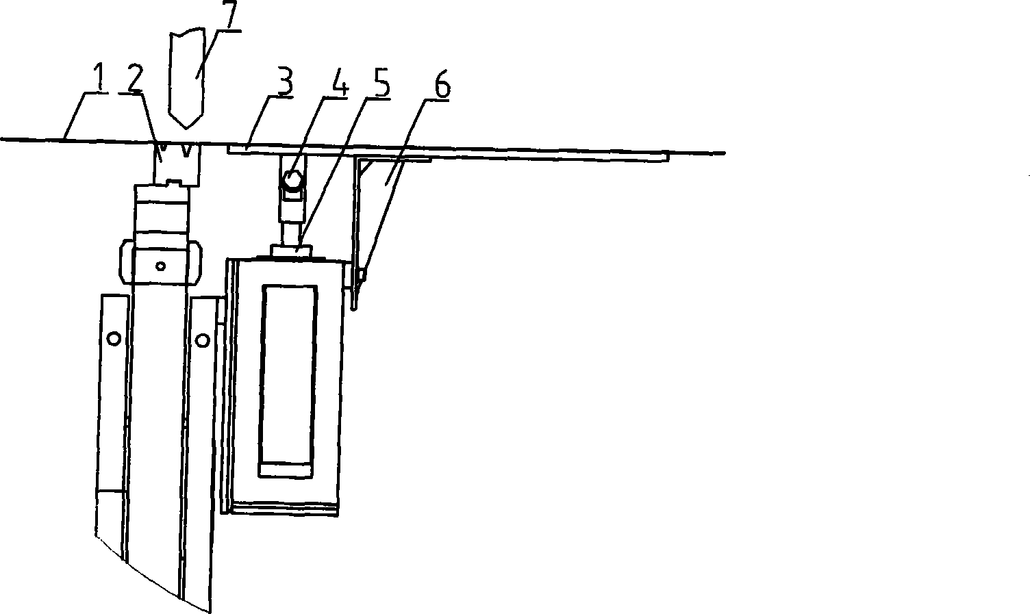 Sheet follow-up supporting device of bending machine