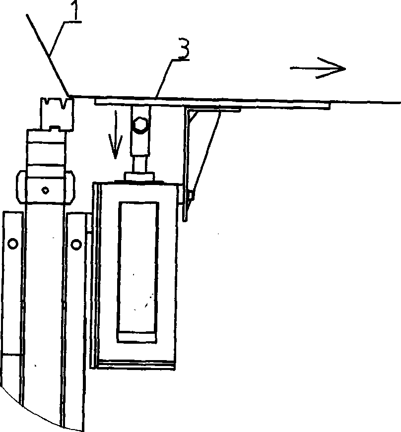 Sheet follow-up supporting device of bending machine