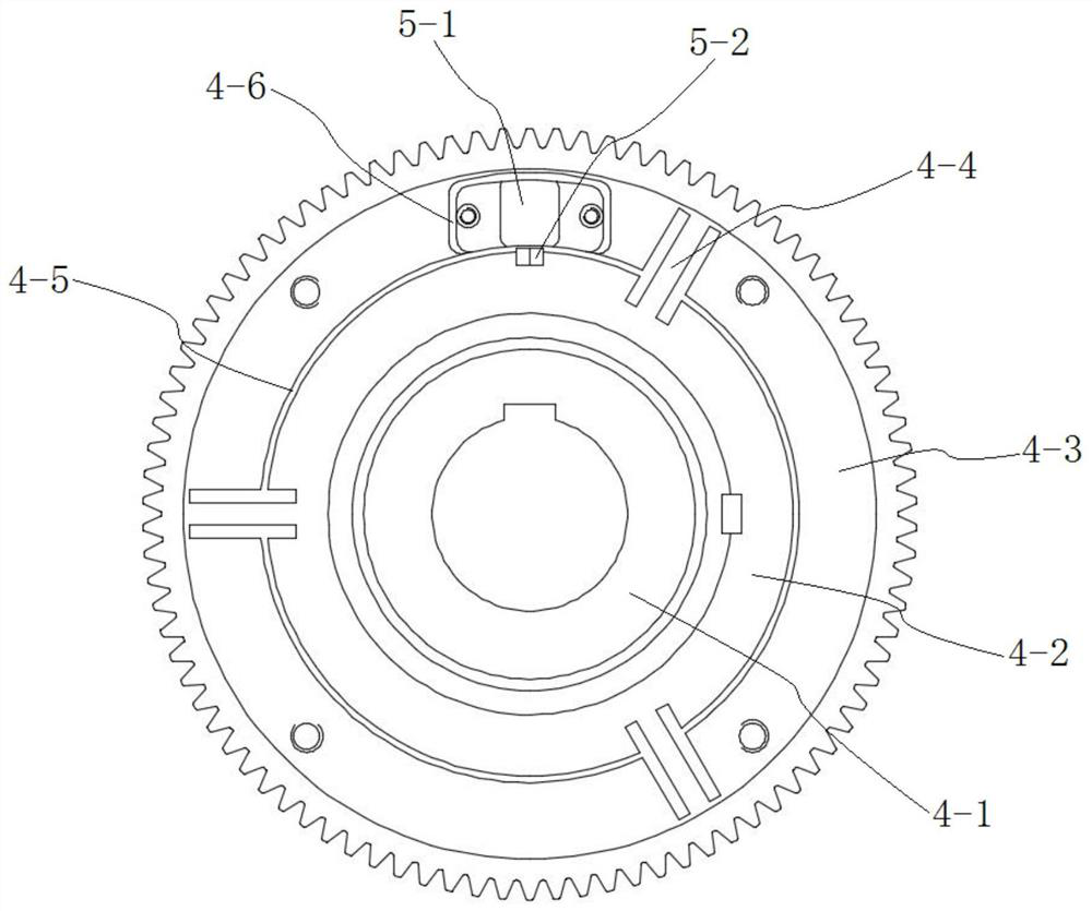 A central torque sensor motor of an electric power-assisted bicycle and a bicycle using the same