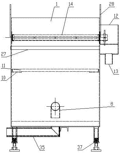 Movable type oil-water separator