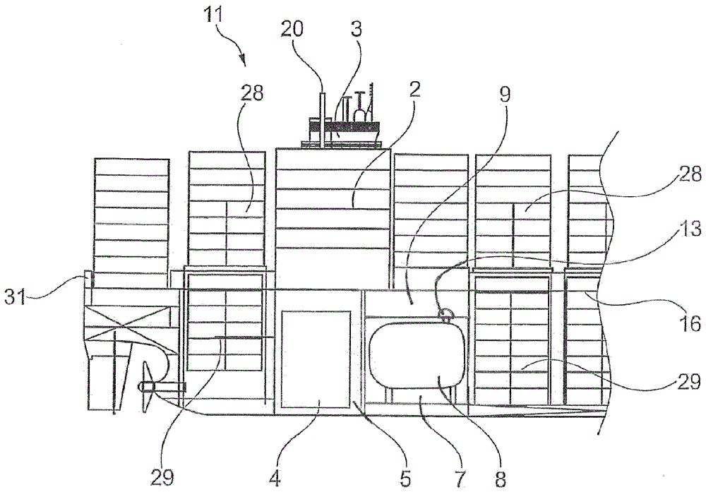 Ship with fuel tank for liquefied gas