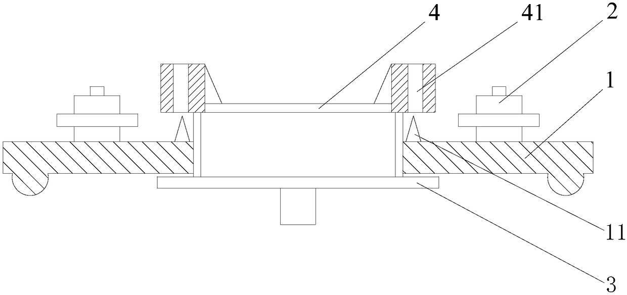 Mask plate replacing device and method