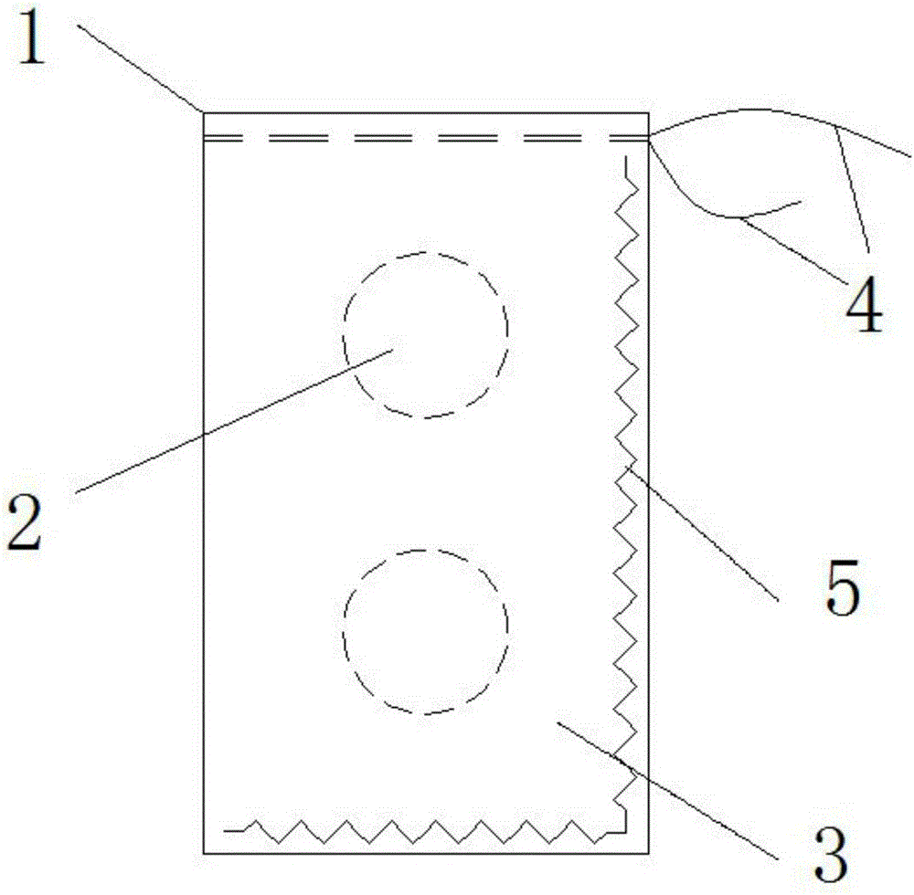 Gargle medical package for treating oral fungal infection, and production method thereof