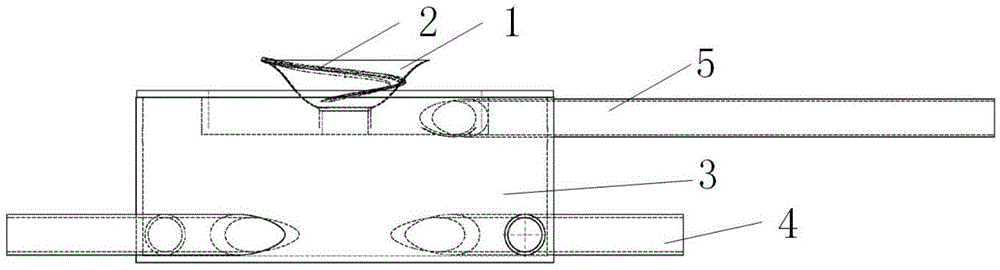 Spiral flow mineral sucking and selecting device and method for separating seawater and minerals through device