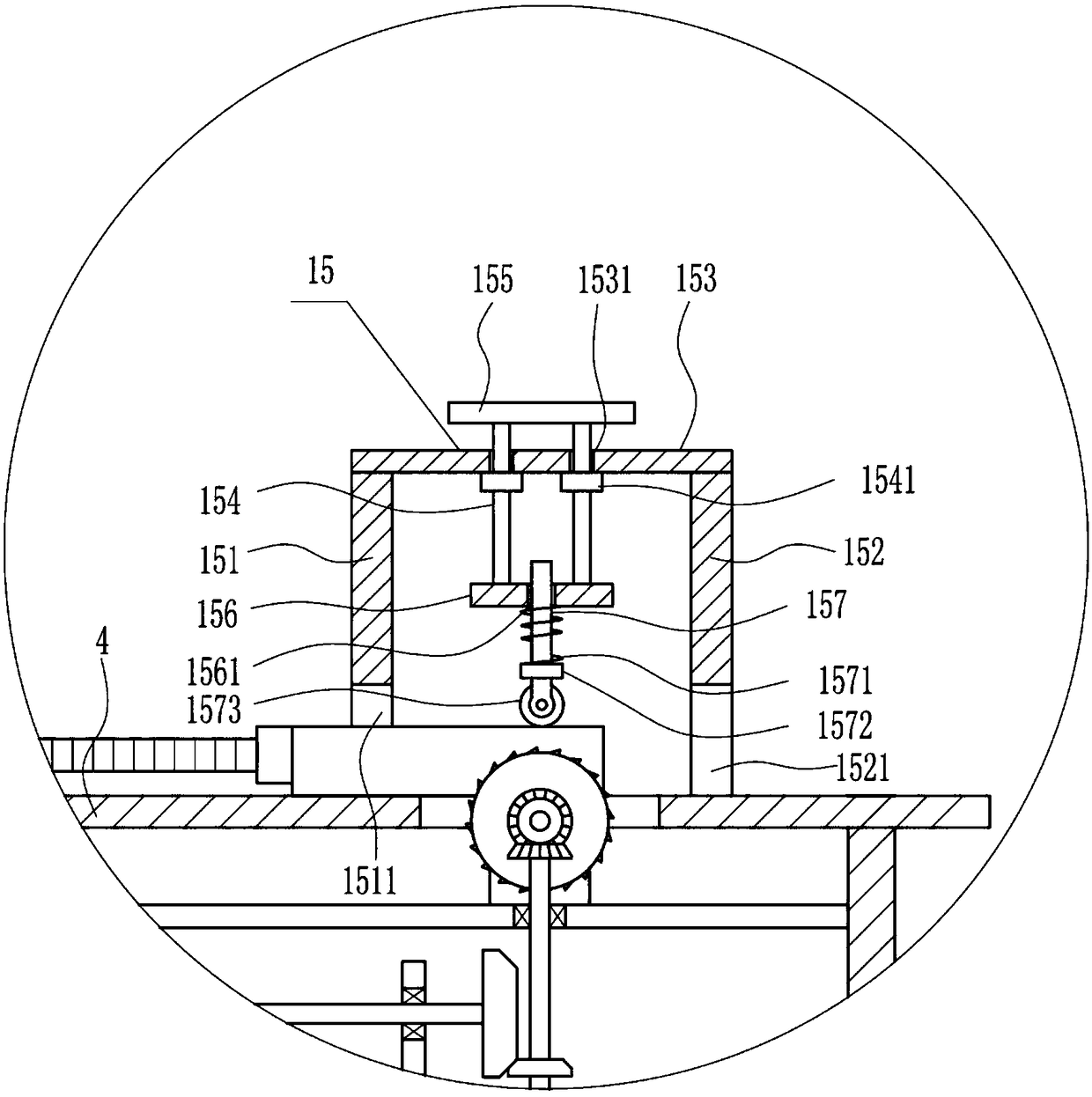 Pushing type wooden board cutting device for construction