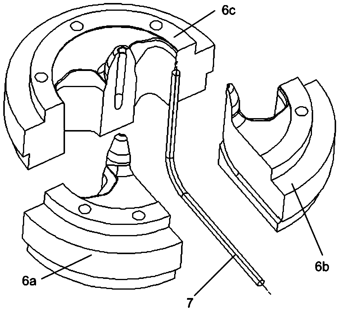 Device and process for realizing amorphous metal continuous wire cladding by virtue of extrusion