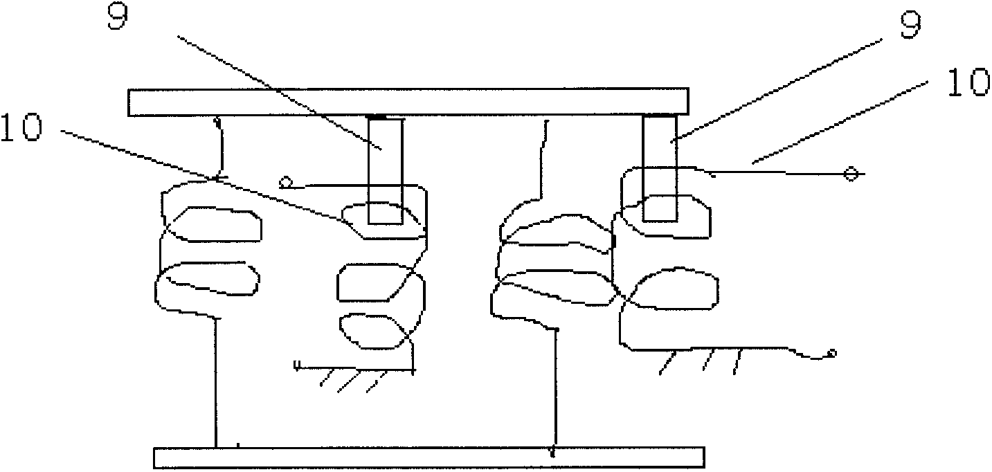 Device for charging mobile phone and tablet computer in concentrated solar power and vibration self-generating mode