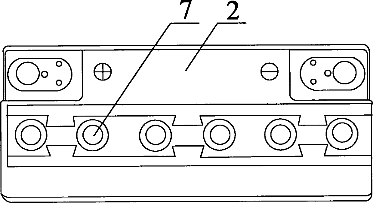 Starting valve control type lead acid storage battery with pure water chambers