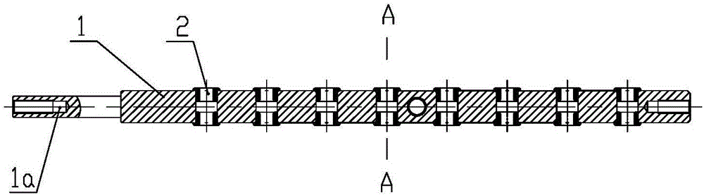 Incoming and outgoing line yarn guiding rod assembly of single-tube yarn feeder