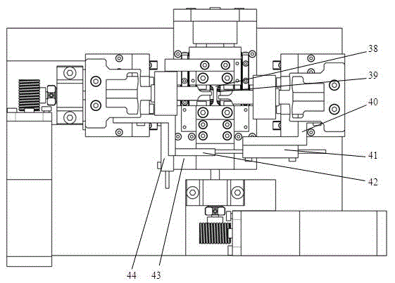 In-situ testing device for micro-mechanical properties of materials under tension-shear combined loading mode