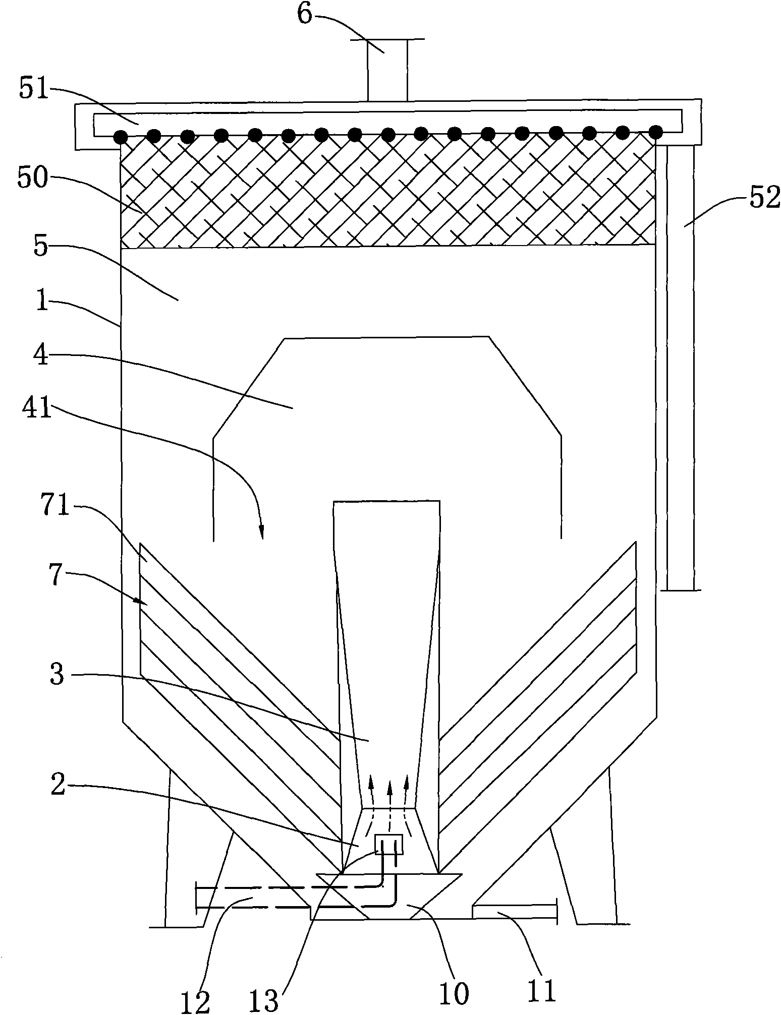 Isolator for gaps of heavy metal